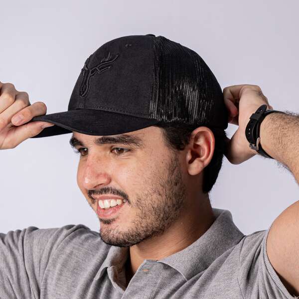 Boné preto RAAT