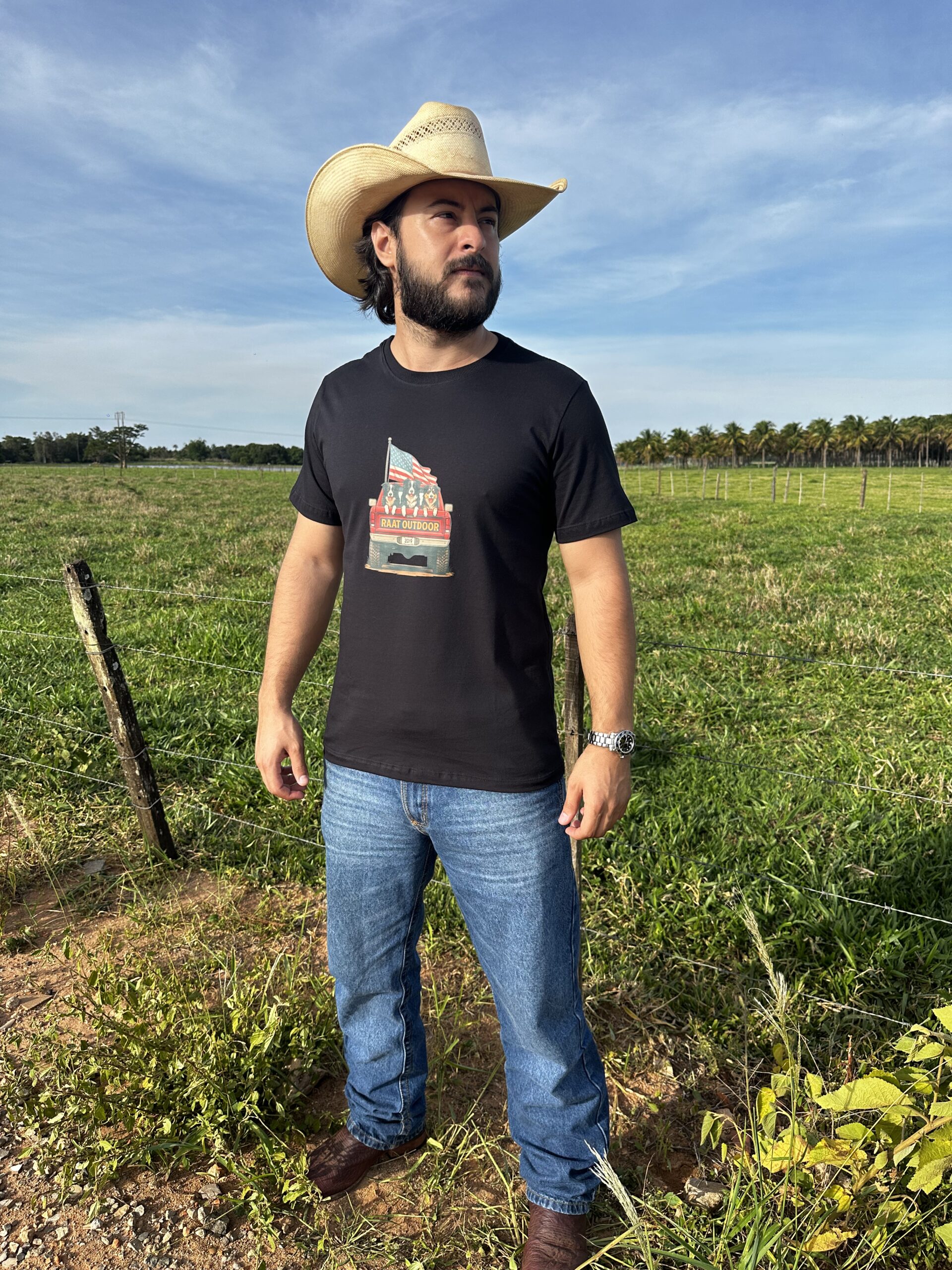 Camiseta RAAT preta OUTDOOR