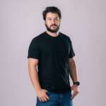 Camiseta RAAT preta lisa