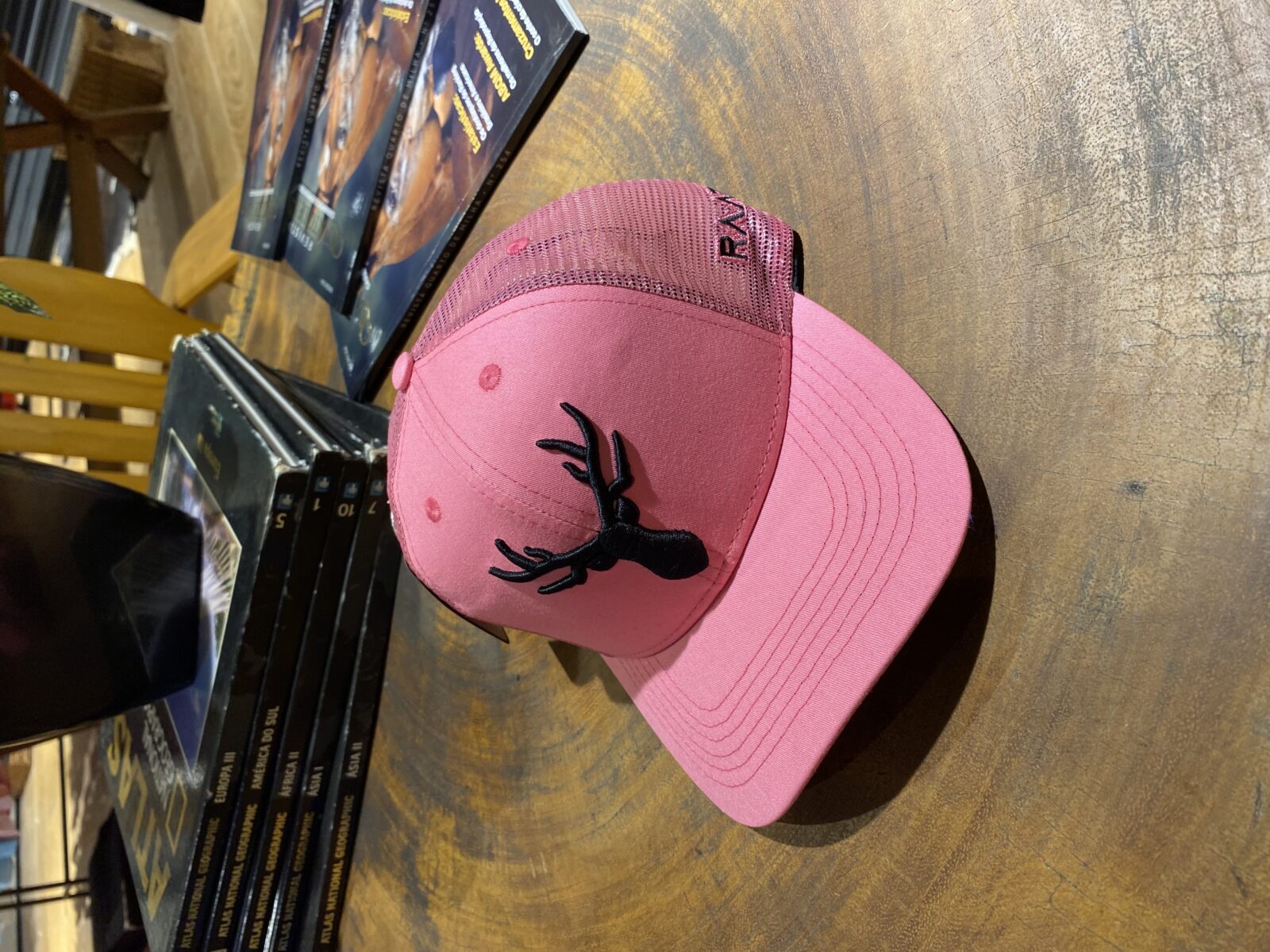 Boné RAAT tela rosa