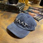 Boné RAAT tecido cinza claro