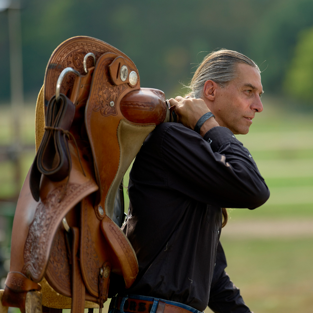 Editorial Camisas RAAT