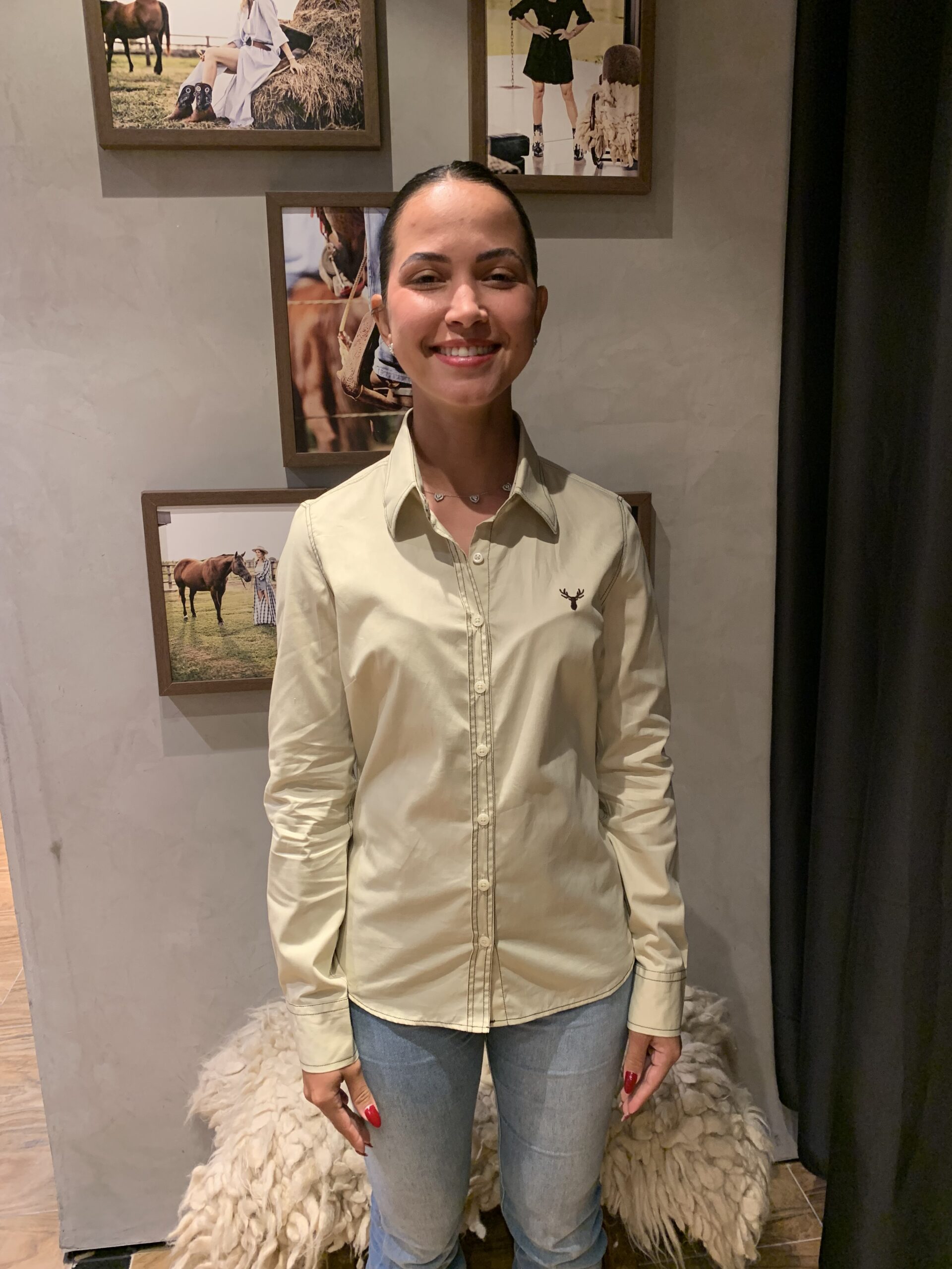 Camisa Feminina RAAT Bege - Imagem 2