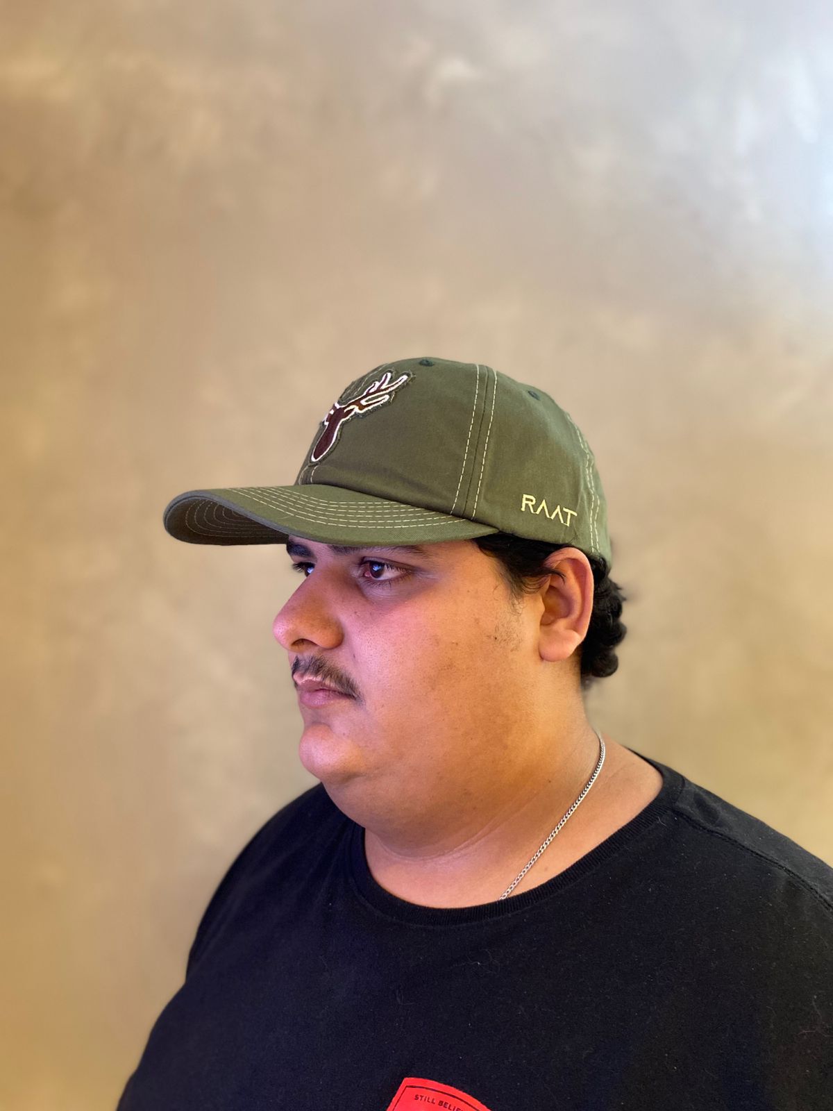 Boné verde tecido RAAT PET