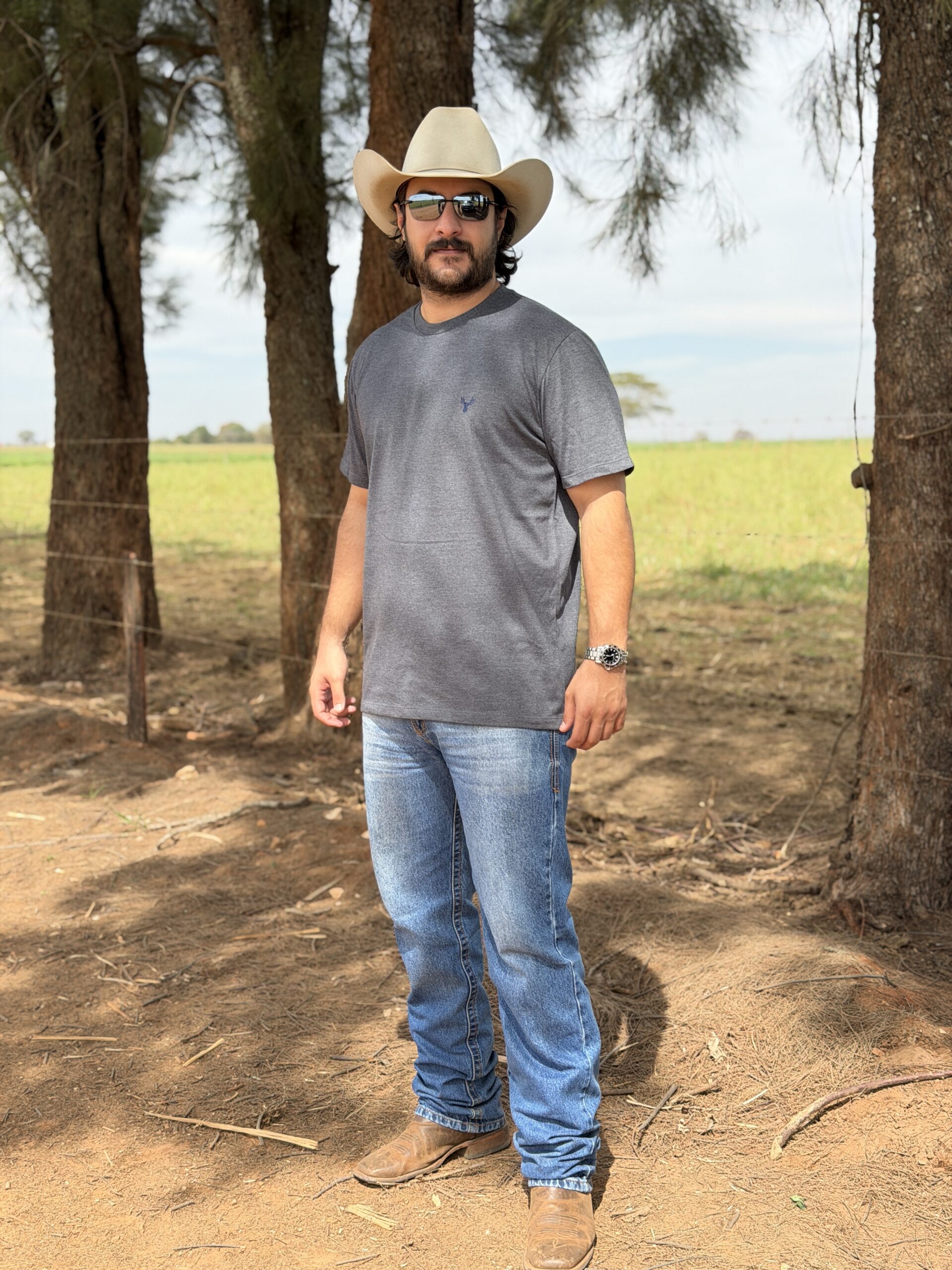 Camiseta básica cinza RAAT - Imagem 2